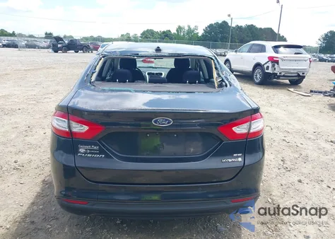 2015 Ford Fusion Hybrid Se z USA, uszkodzony, nr VIN 3FA6P0LU1FR218449